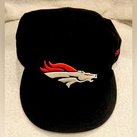 New Era Other - Broncos 59 Fifty new Era football cap black Flat bill